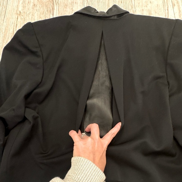 Vintage Leanto 80s Crop Blazer Tuxedo Jacket Black with Leather Detail size 5/6 - Picture 9 of 15